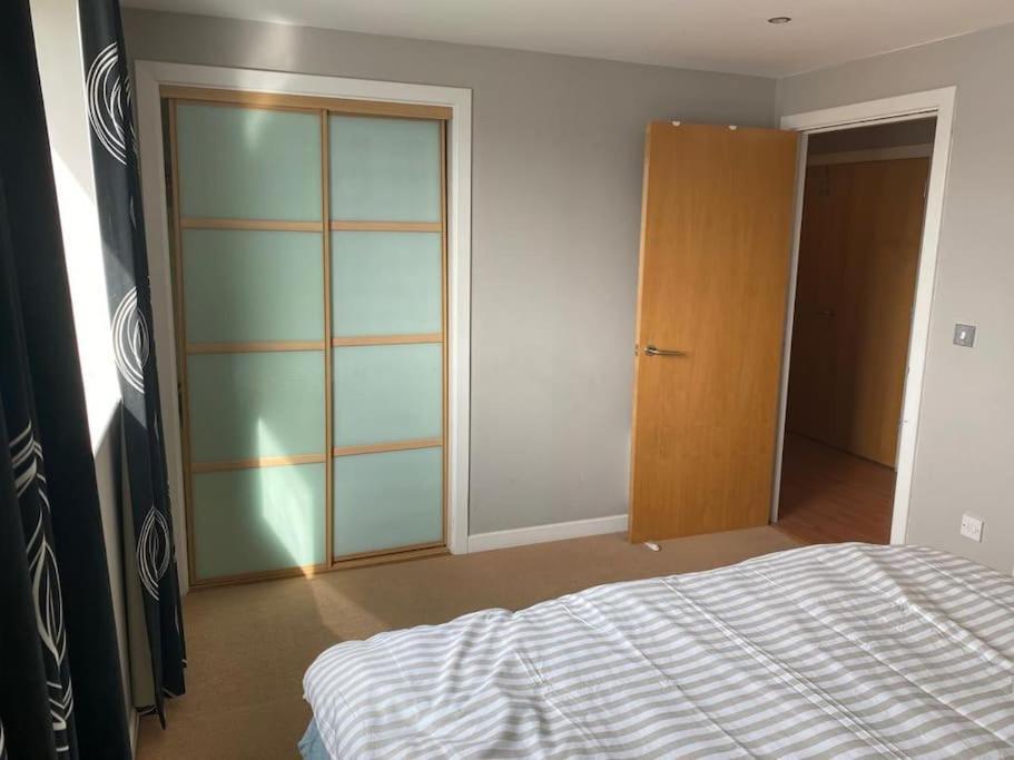 Modern 2 Bed Apartment With Stunning Seaside View Edimburgo Esterno foto